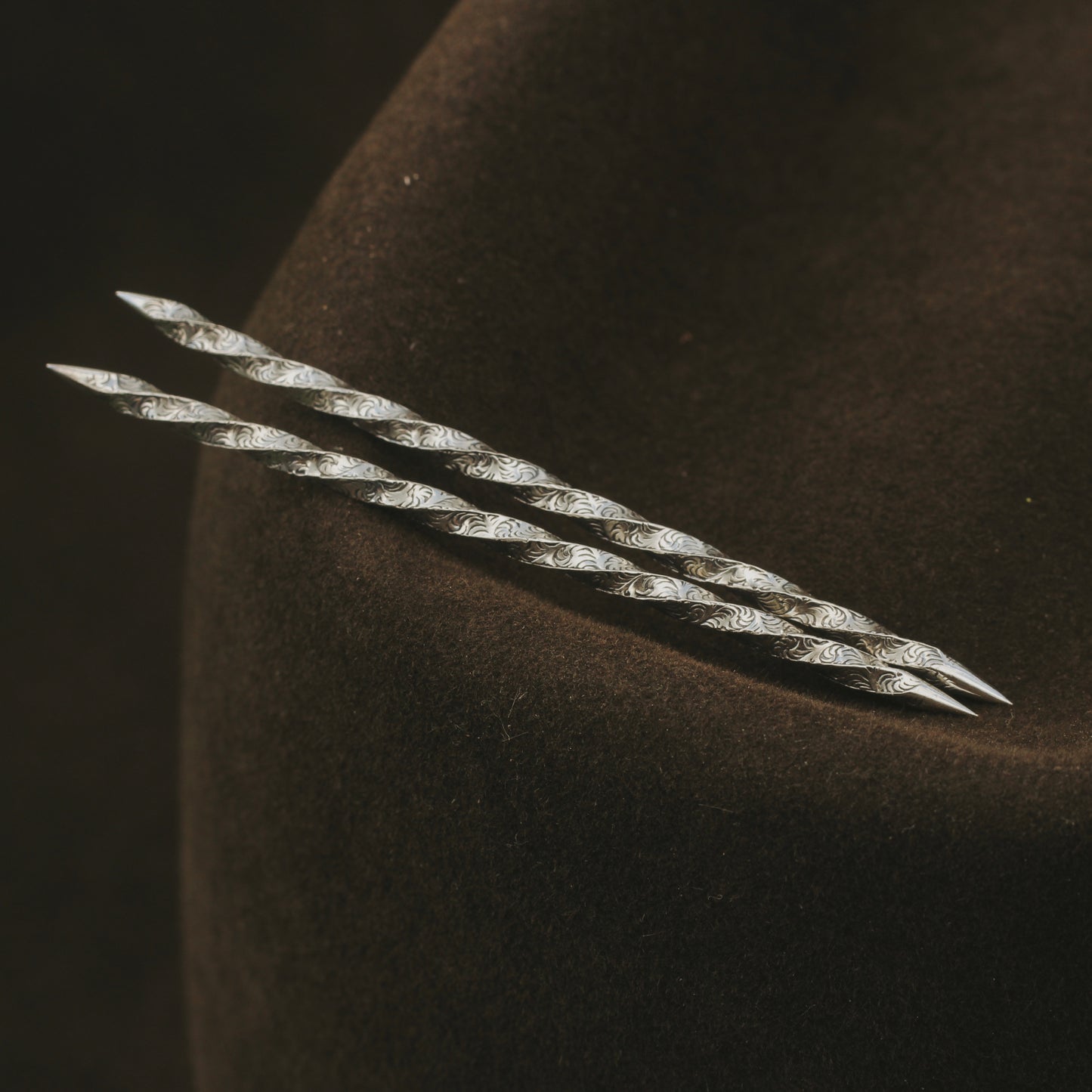 Sterling Silver Pattern Hat Pick