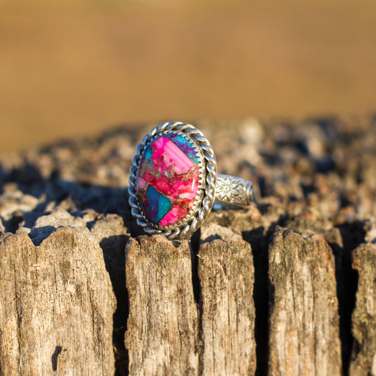 Pink Spiny Oyster Ring
