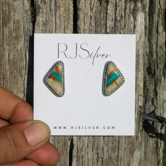Royston Ribbon Studs