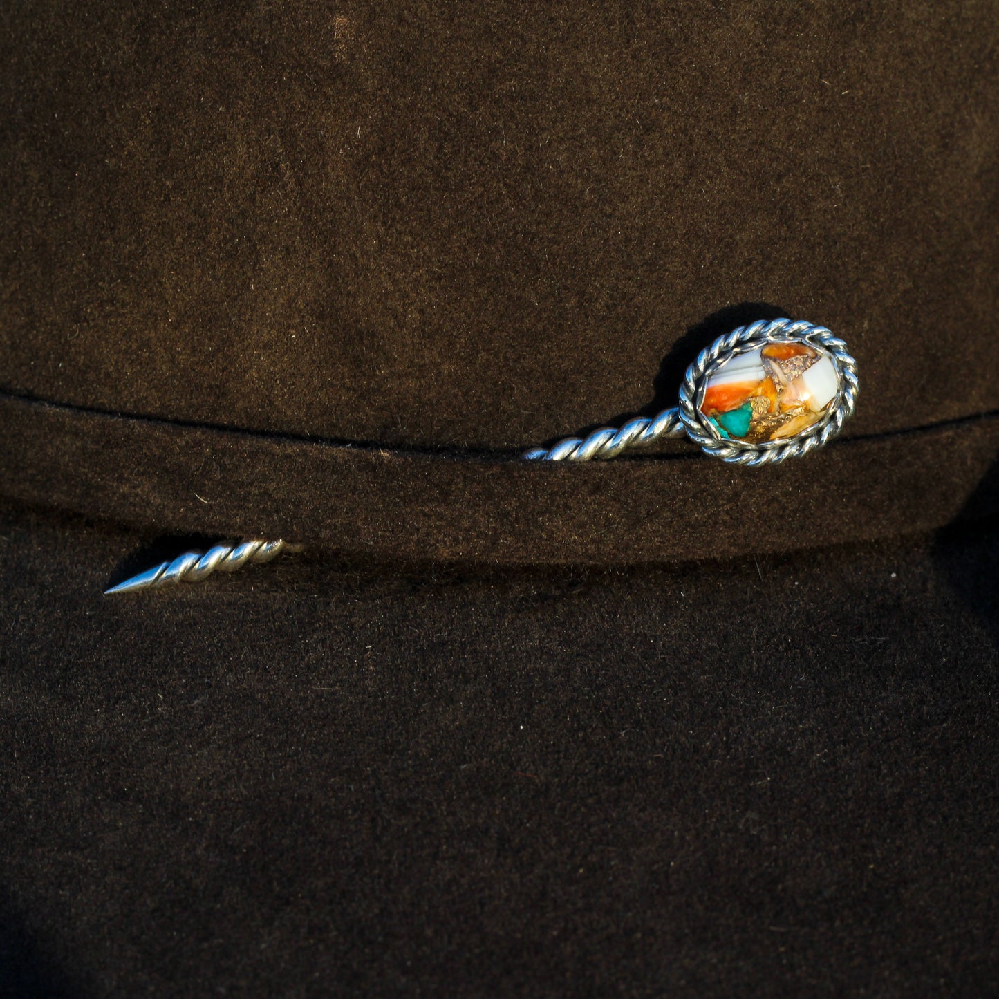 Spiny Oyster & Turquoise Hat Pick