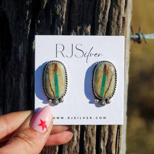Royston Ribbon Studs